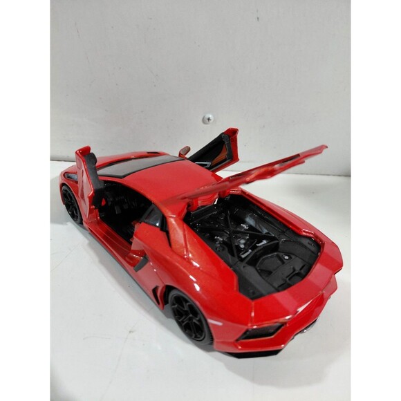 Maisto Die Cast 1/24 Scale Lamborghini Aventador LP700-4 Supercar - Picture 7 of 12